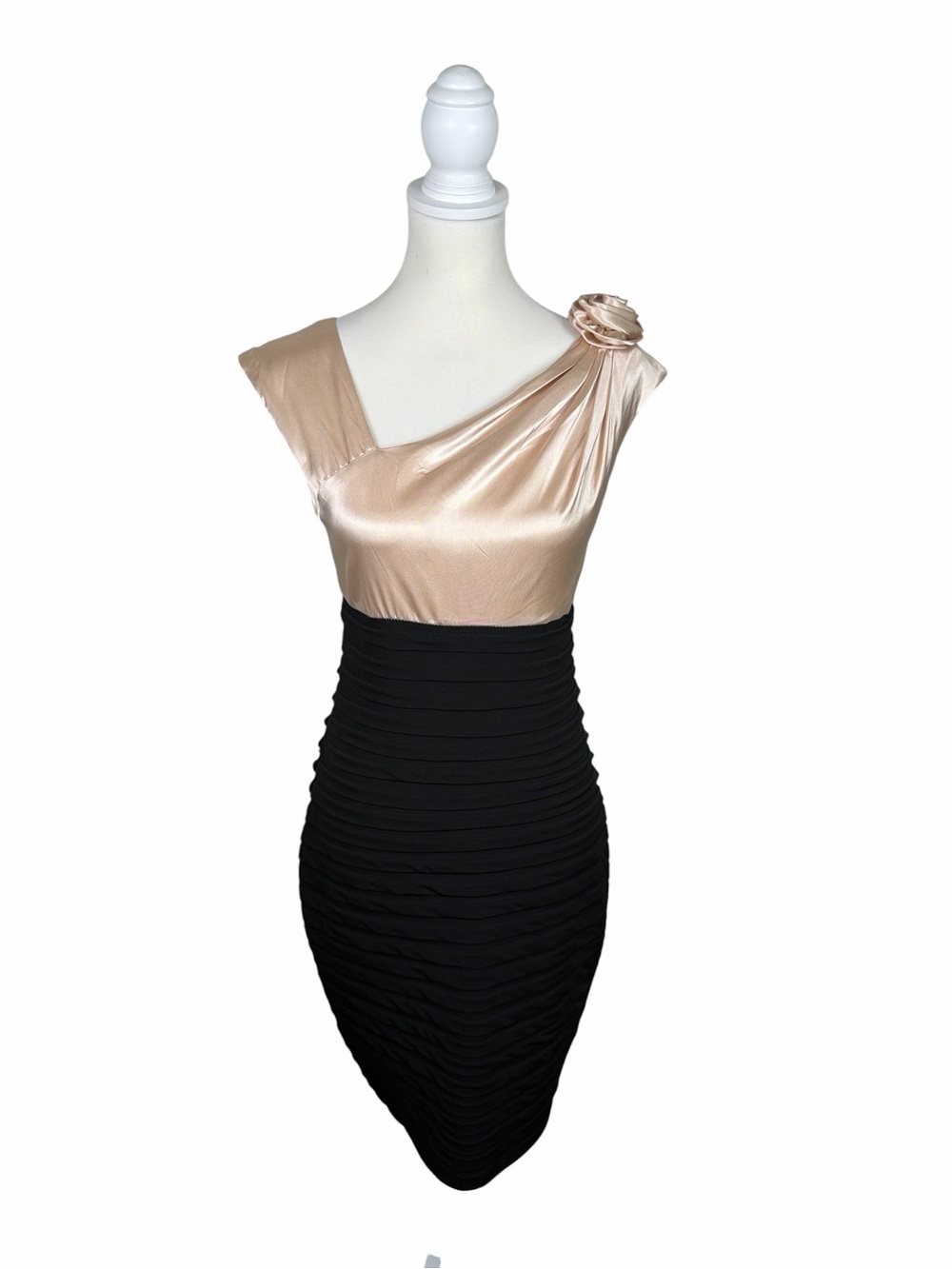 DressBarn Collection One Shoulder Cocktail Dress Size 6 Champagne Black Rosette